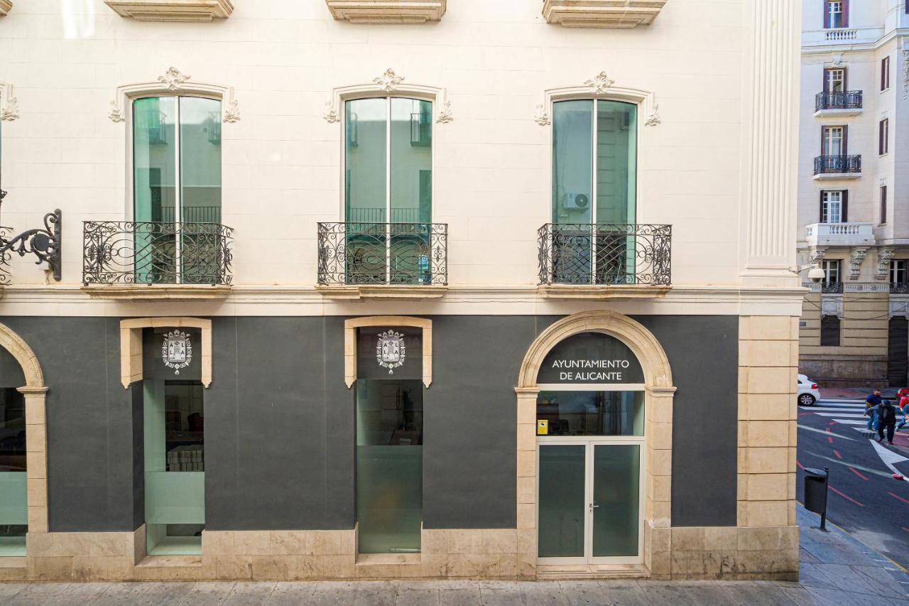 Pension Ayuntamiento Alicante Eksteriør bilde